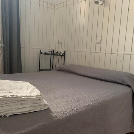 Hostal Alcobia Siviglia Esterno foto