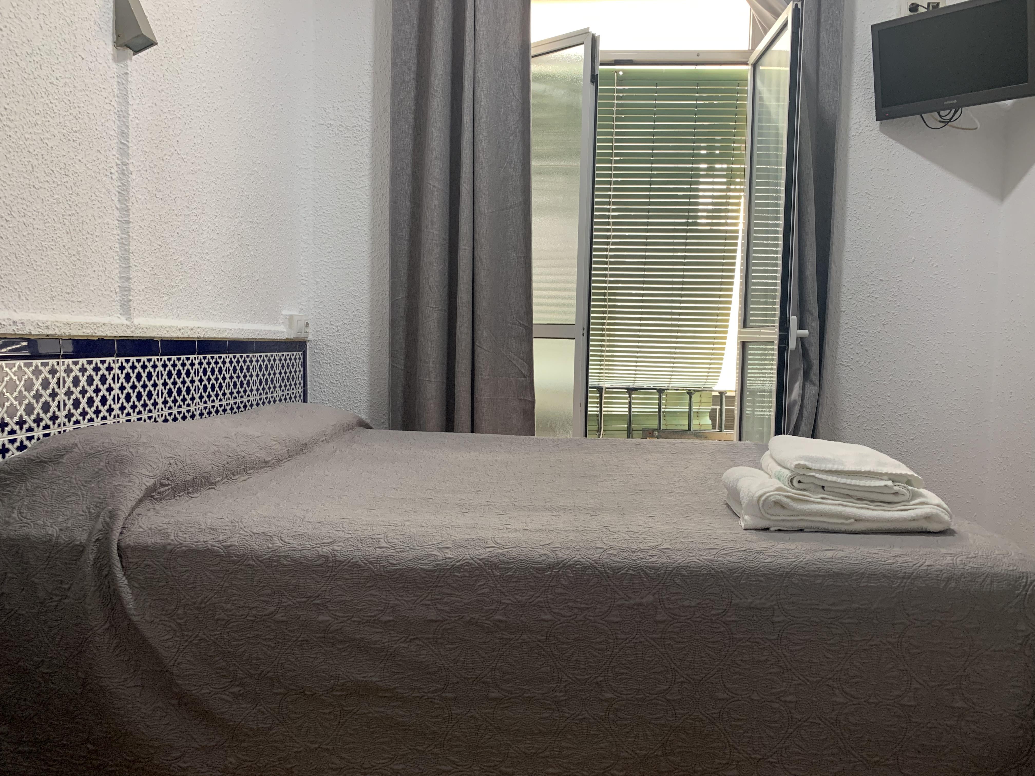 Hostal Alcobia Siviglia Esterno foto