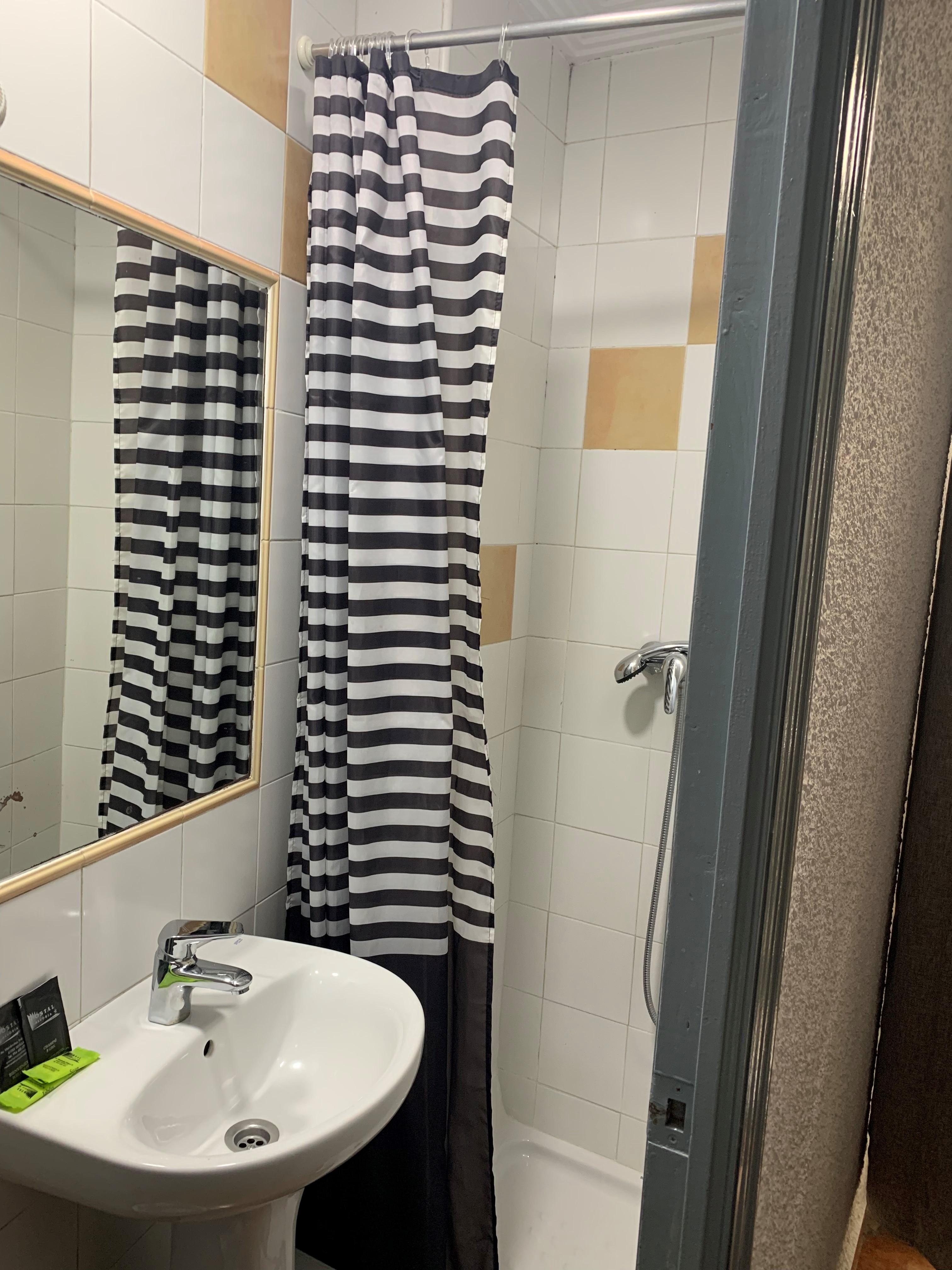 Hostal Alcobia Siviglia Esterno foto