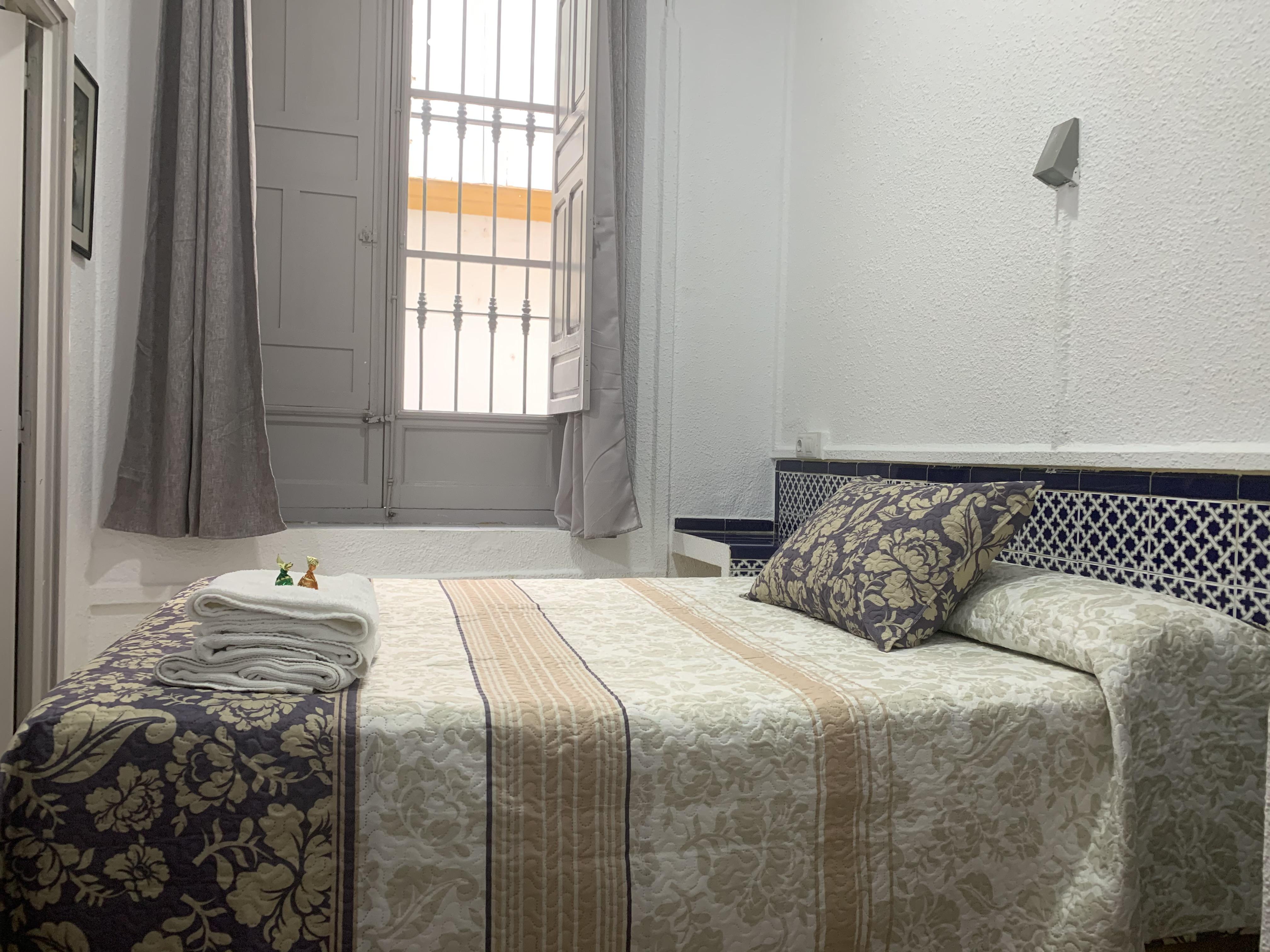 Hostal Alcobia Siviglia Esterno foto