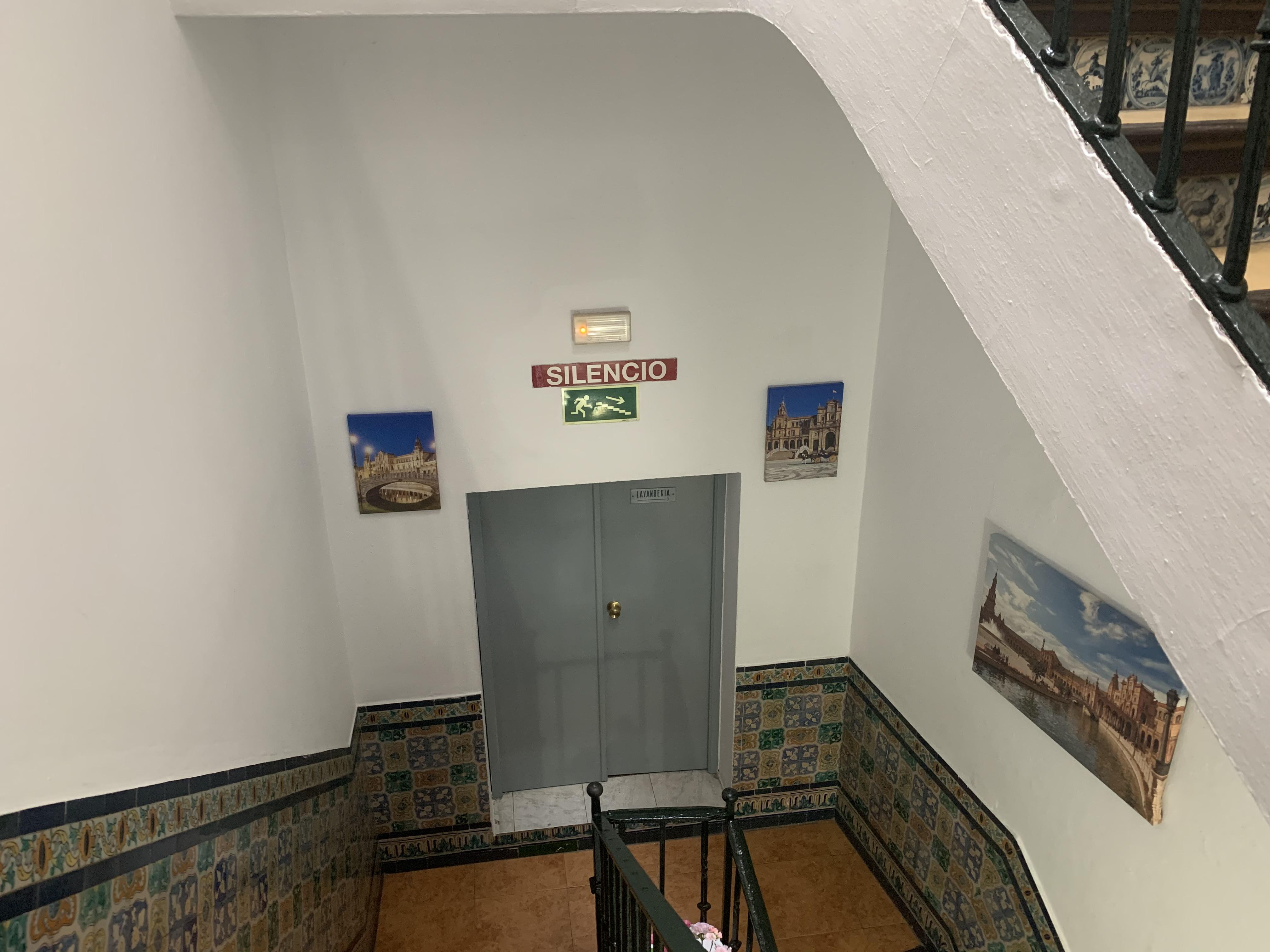 Hostal Alcobia Siviglia Esterno foto
