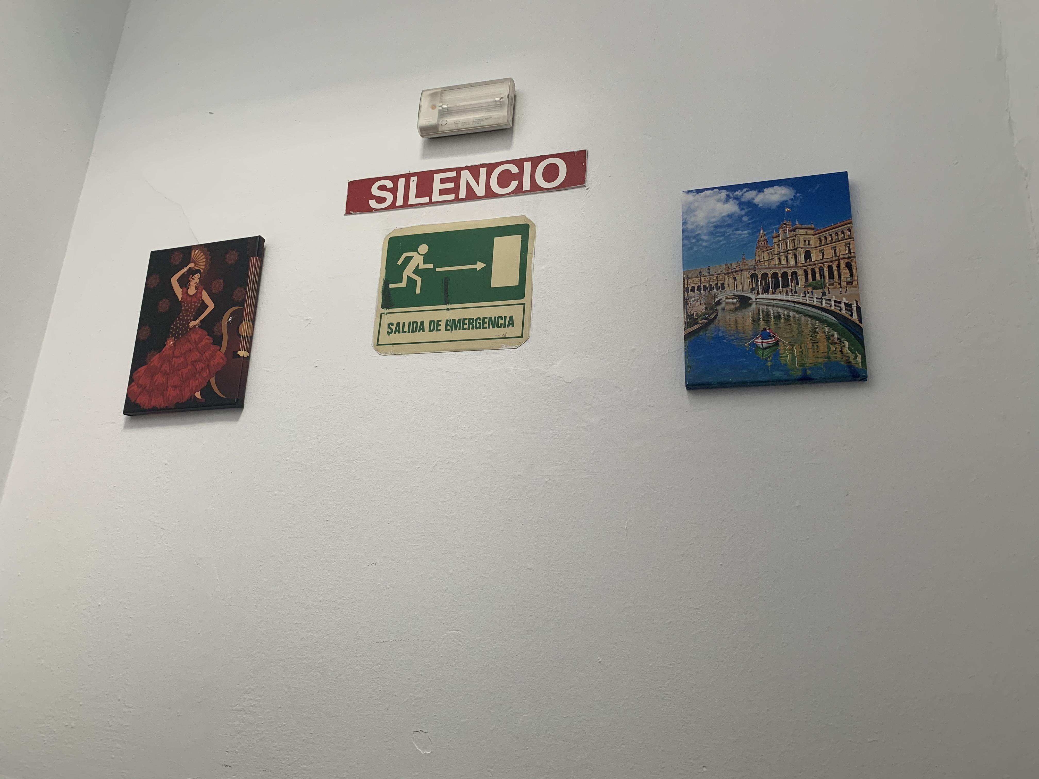 Hostal Alcobia Siviglia Esterno foto