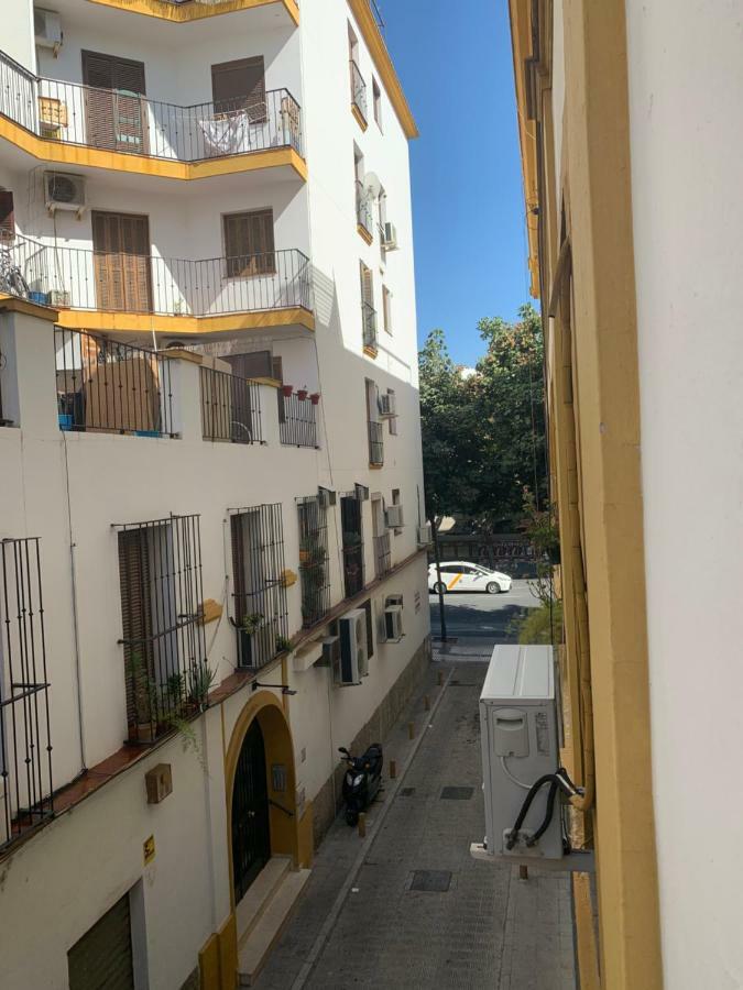Hostal Alcobia Siviglia Esterno foto