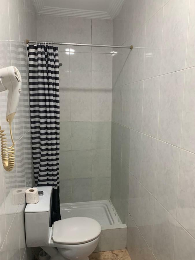 Hostal Alcobia Siviglia Esterno foto